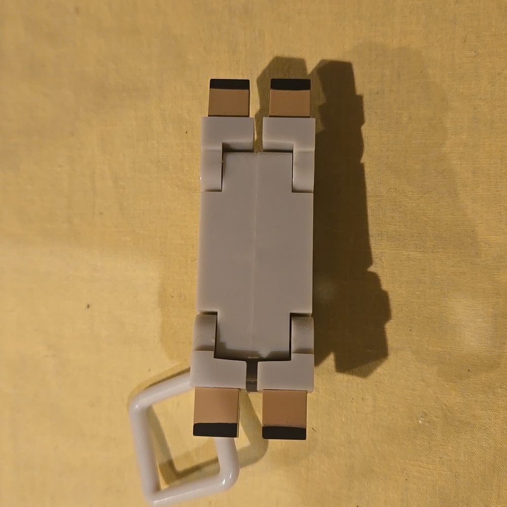 Minecraft Sheep Keychain (2014) - Picture 6 of 6